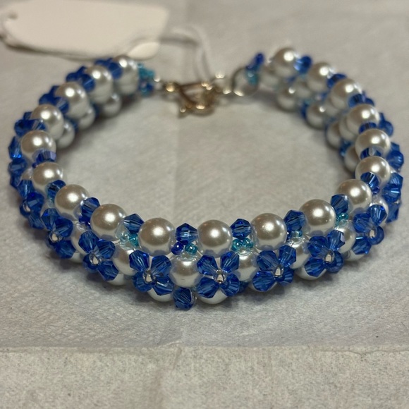 Gina’s Beadiful Accessories Jewelry - Hand crafted bracelet white glass pearls & Czech bicones toggle clasp.